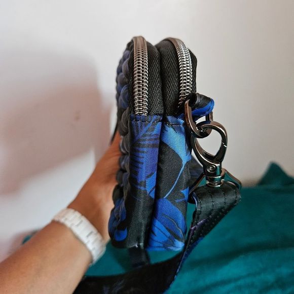 Lug Coupe Botanical Black Crossbody - Picture 4 of 8